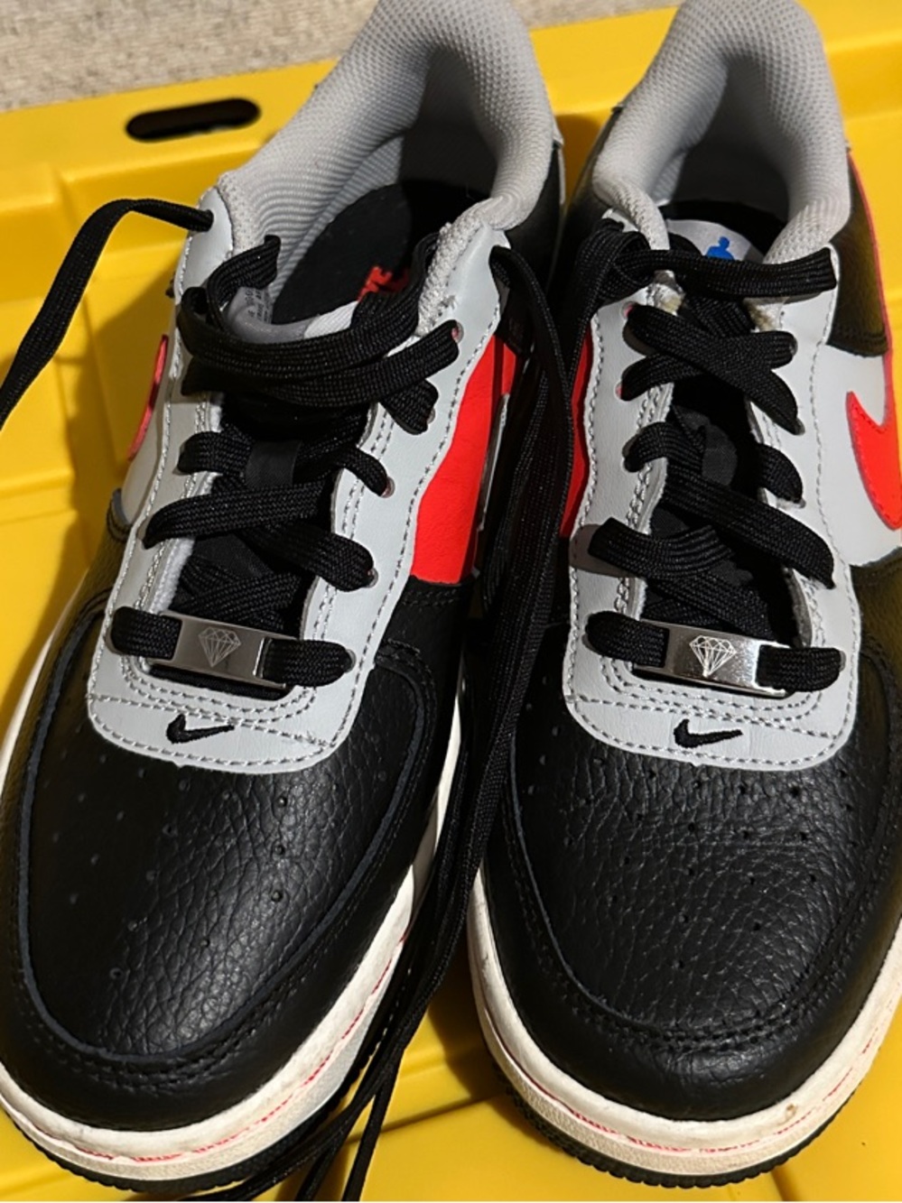 Nike Air Force 1 ’07 LV8 EMB GS NBA 75th Anniversary Trail Blazers – Boys 5Y